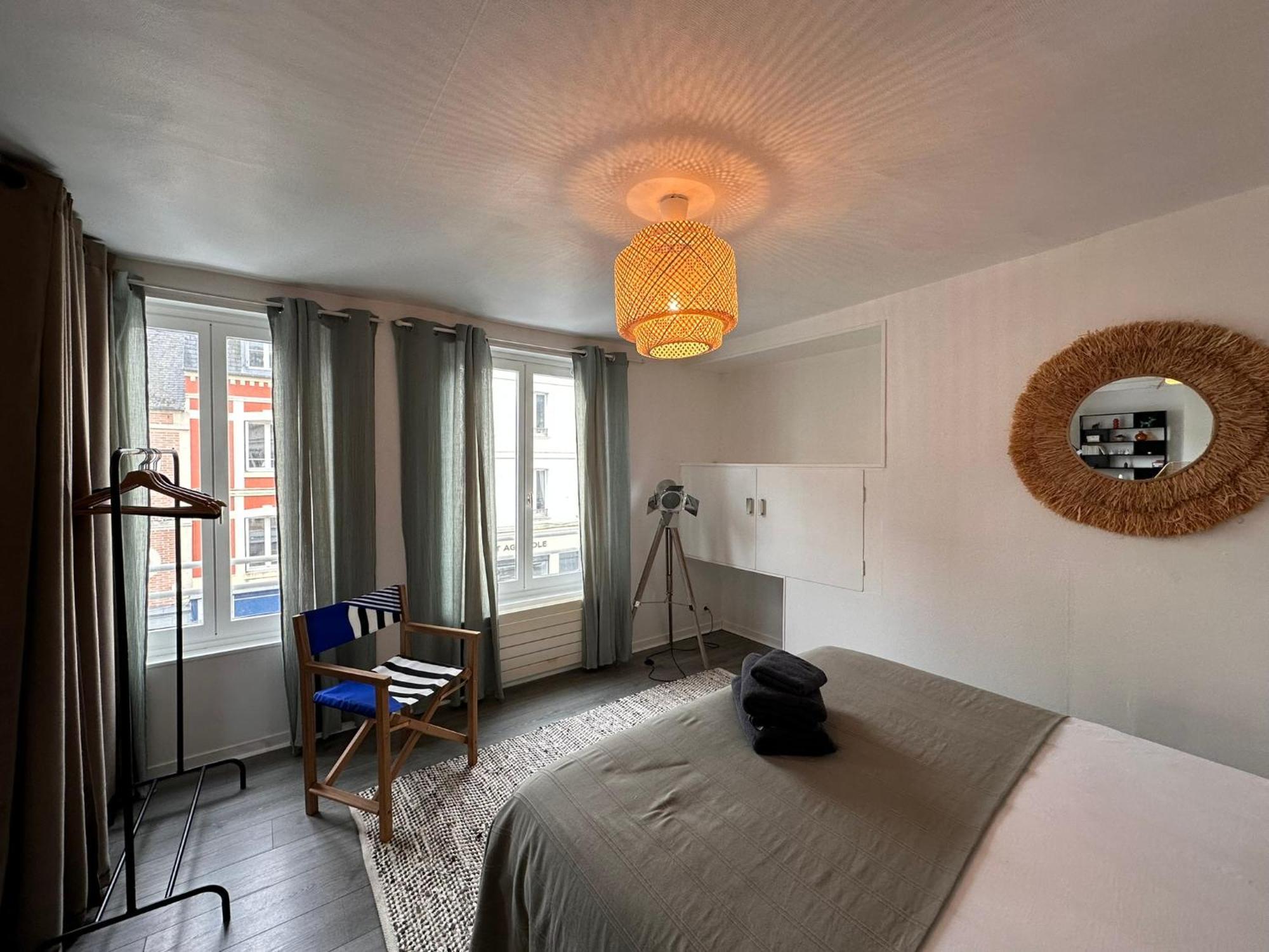 Large Apartment In City Center Honfleur Exterior photo